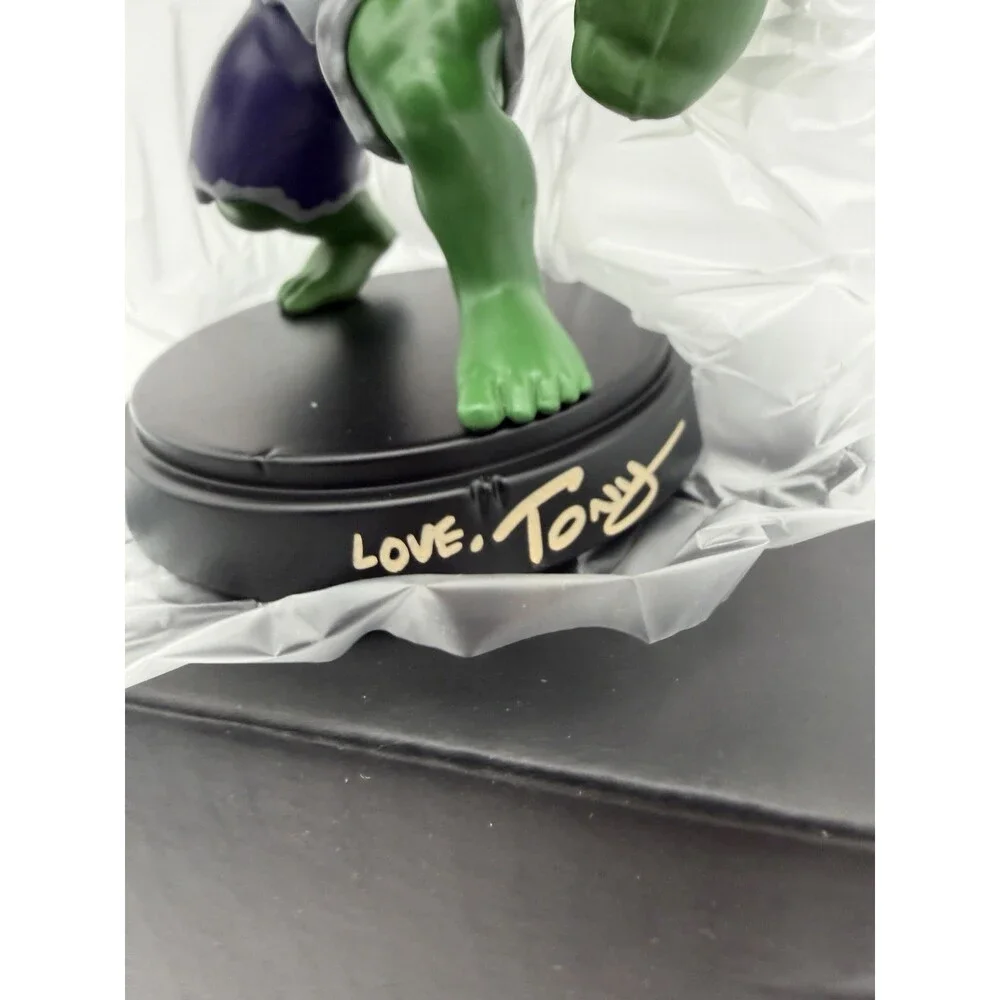Marvel Avengers Earth's Mightiest Collectors Edition Hulk Bobblehead 6”figurine